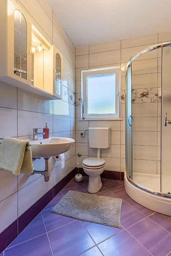 Apartmani Cres